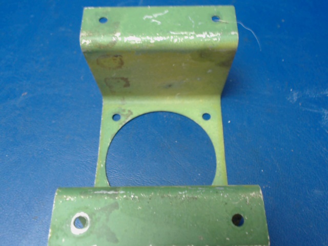 5626008-1 Cessna - BRACKET SIGNAL CONDITIONER LH or RH